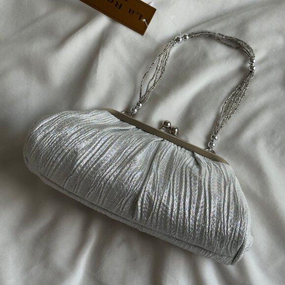 La Regale White Pearl Clutch - Picture 2 of 3